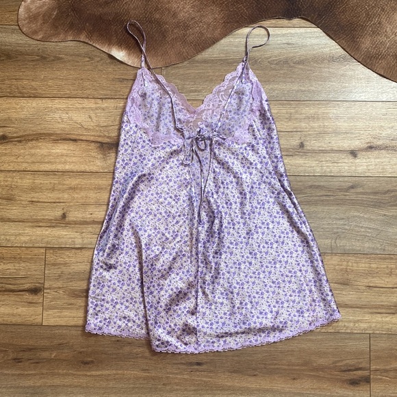 Victoria’s Secret Satin night slip/dress Camisole - Picture 6 of 10